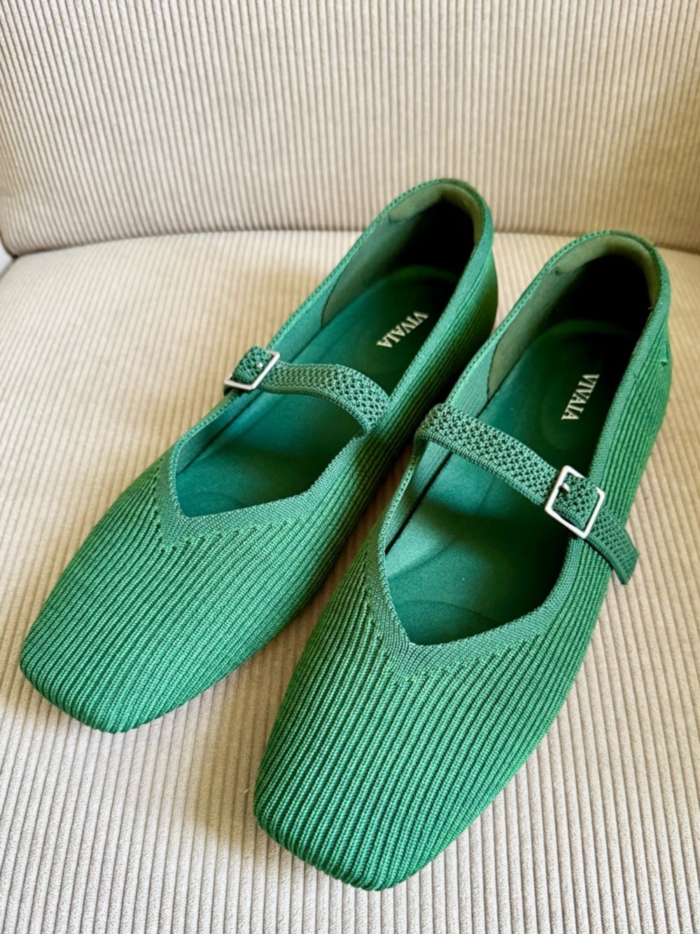 VIVAIA Margot Mary Jane Square-Toe Flats Green Size 10